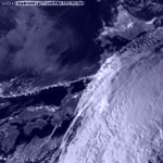 in Japan 2004.10.16 16:00 円弧状境界線 前兆雲 for 10.23-10.24 M6.8,M6.4,M6.2  新潟県中越地方 (元可視衛星画像　出所　高知大学)